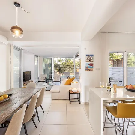 Seaside Narcissos 2 Villa