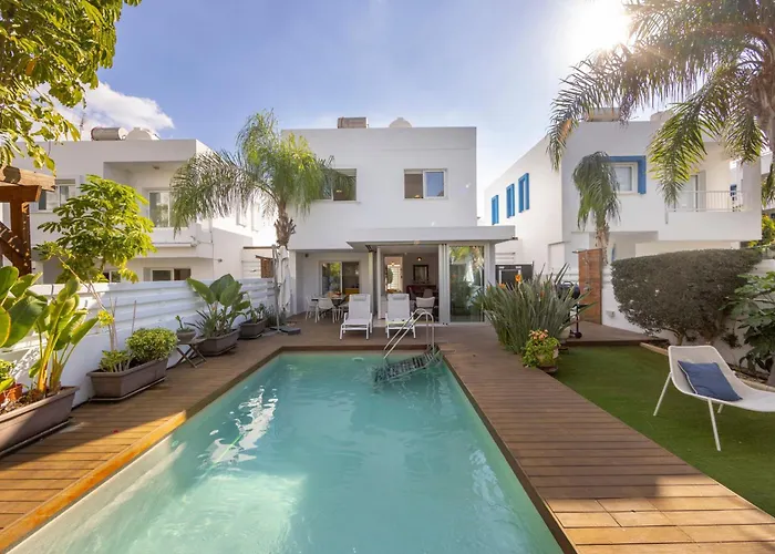 Seaside Narcissos 2 *