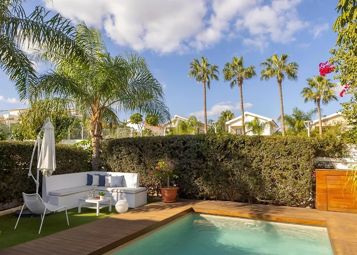 Seaside Narcissos 2 *