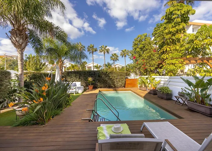 Villa Seaside Narcissos 2 *