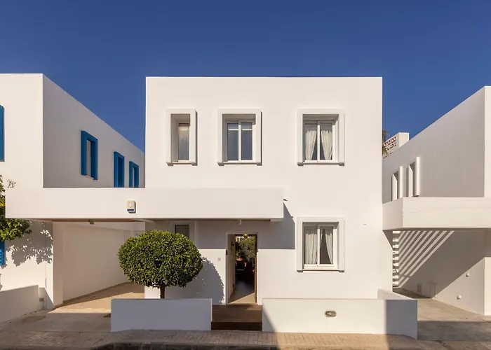 Seaside Narcissos 2 *