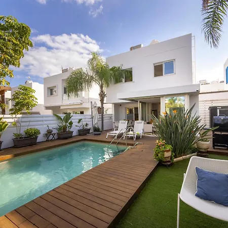 Seaside Narcissos 2 Villa