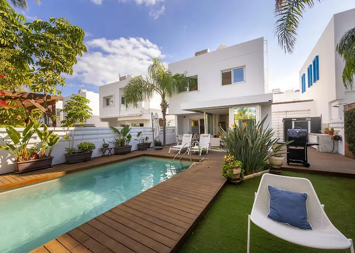 Seaside Narcissos 2 Villa