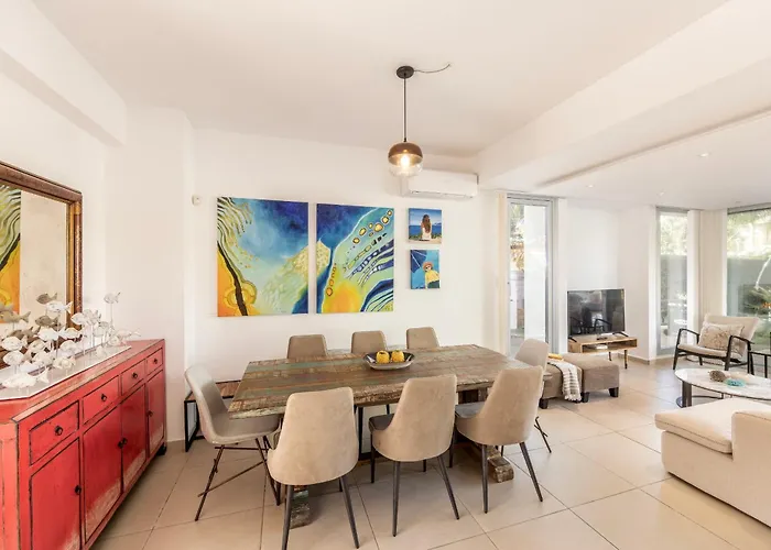 Villa Seaside Narcissos 2 *