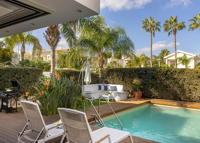 Seaside Narcissos 2 Villa *