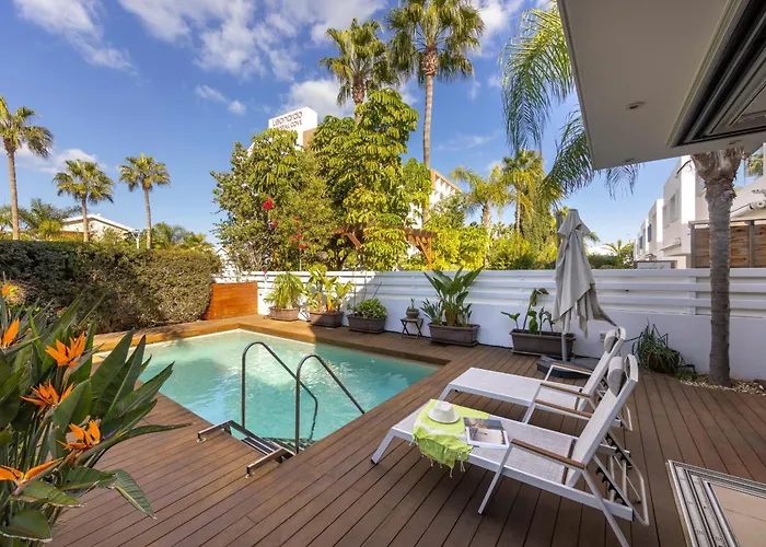 Seaside Narcissos 2 *