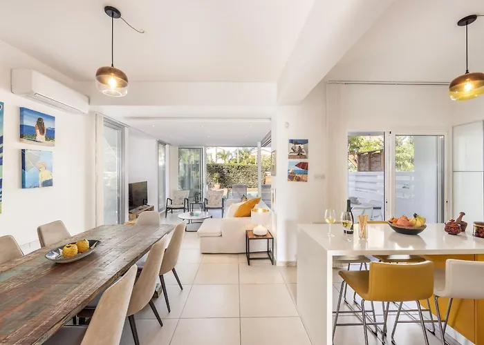 Seaside Narcissos 2 Villa