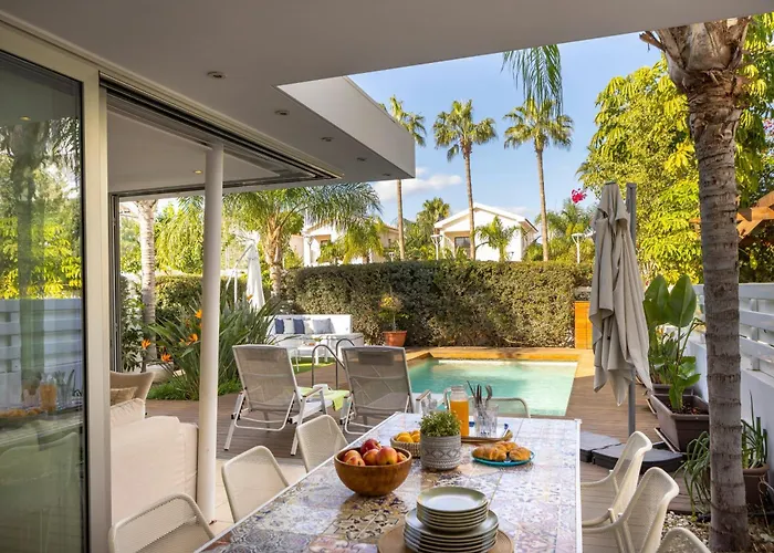 Seaside Narcissos 2 *